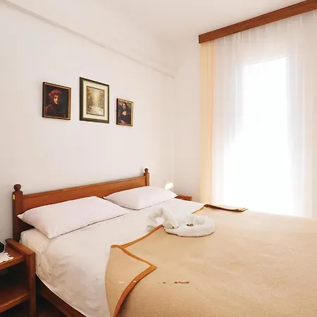 Daire Pet Friendly In Privlaka With Kitchen *