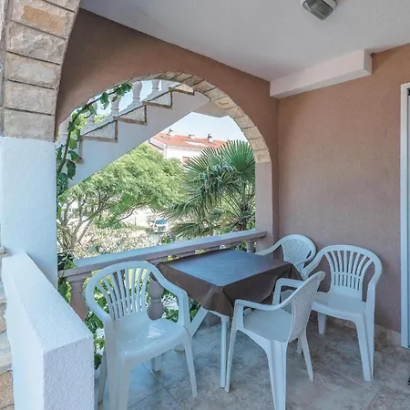 Pet Friendly In Privlaka With Kitchen